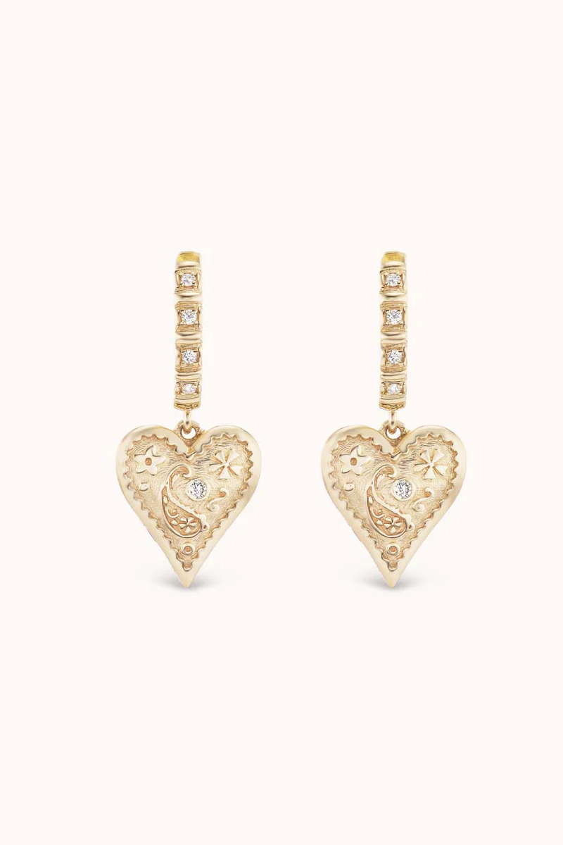 Small Southwestern Heart Earrings - Yellow Gold